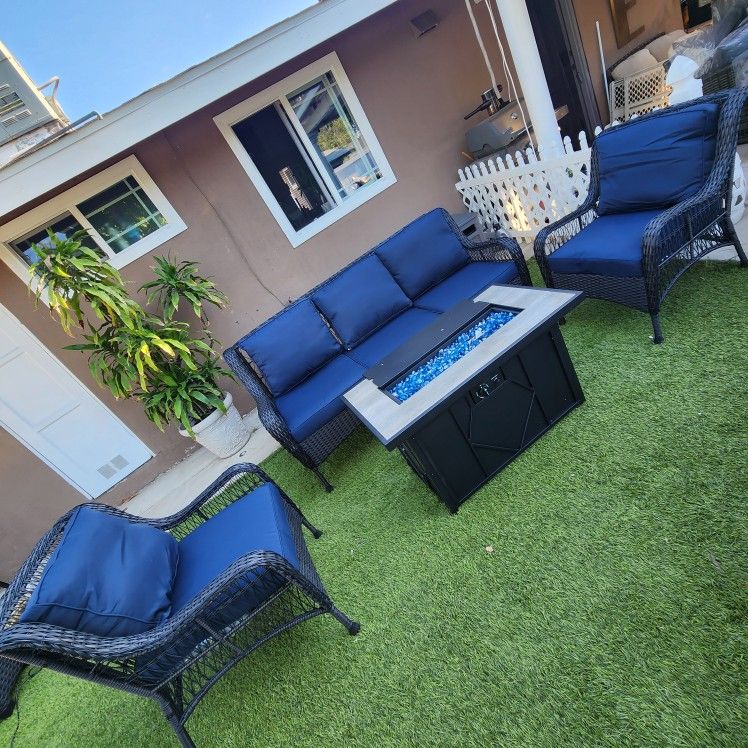 New And Assembled Fire Pit Set  / High Back Patio Set  / Outdoor Furniture. 