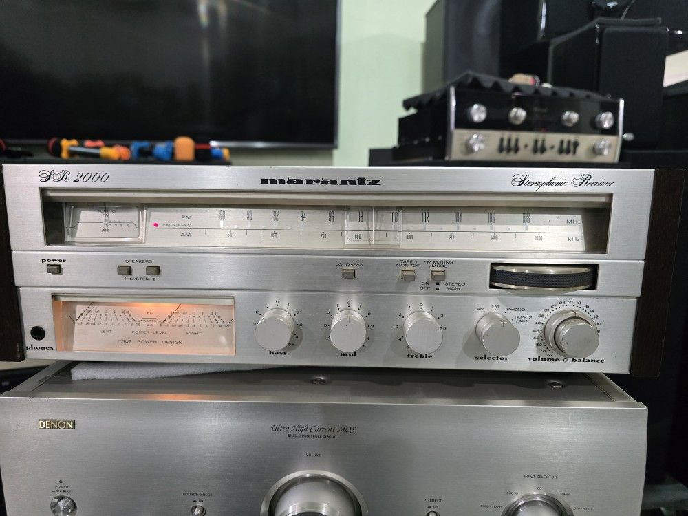 Marantz SR-2000 Stereo Receiver. Excellent condition, Perfect working, very nice sound. Will test before you buy