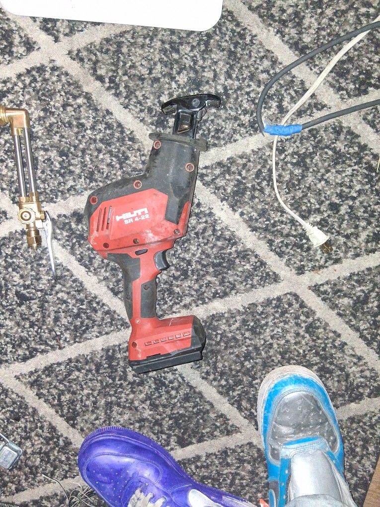 Hilti SR 4-22 Rec Saw