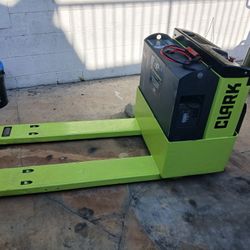 Clark  Pallet Jack 