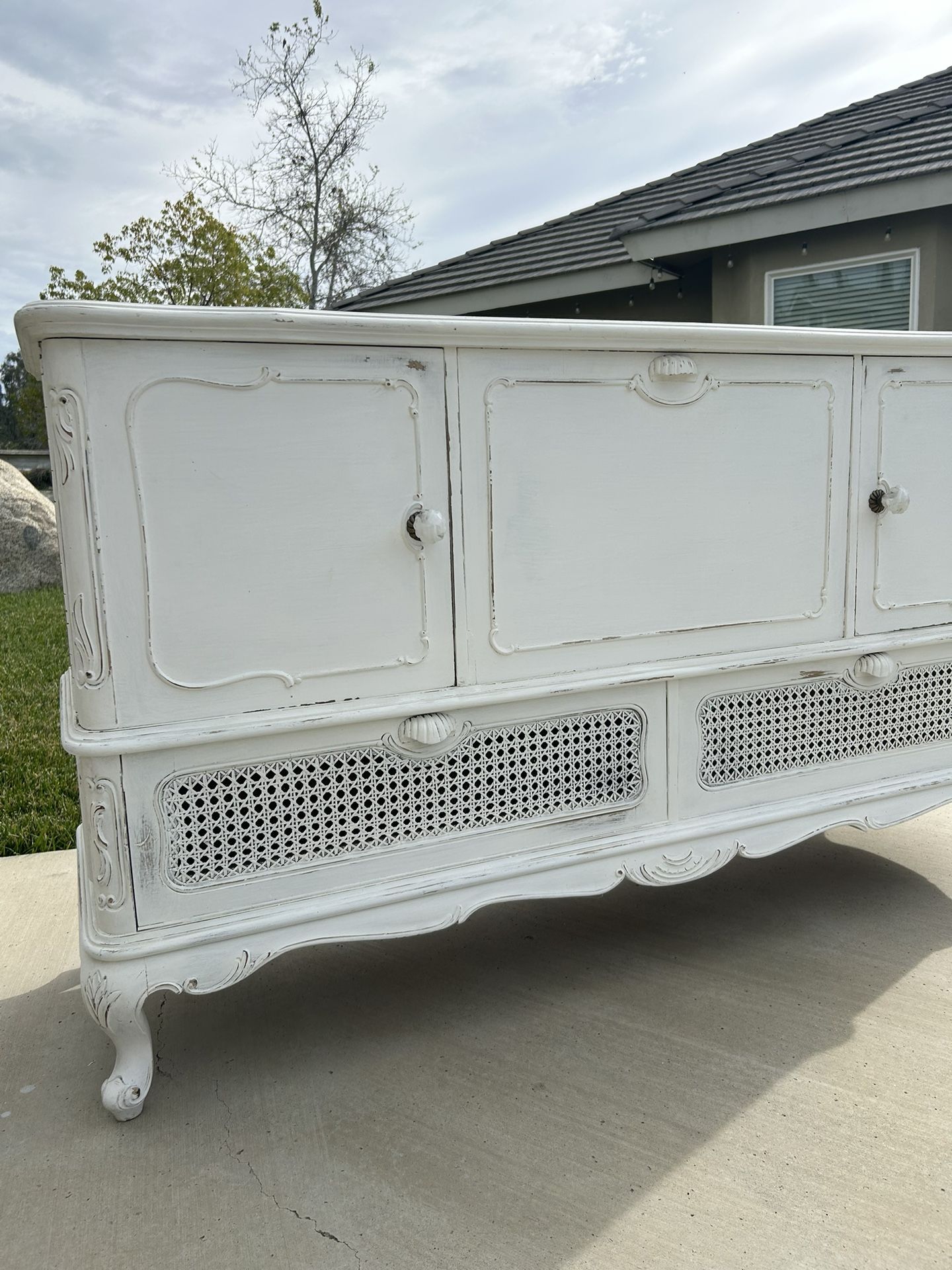 Beautiful White painted  Tv console /  Entry. decorative table 