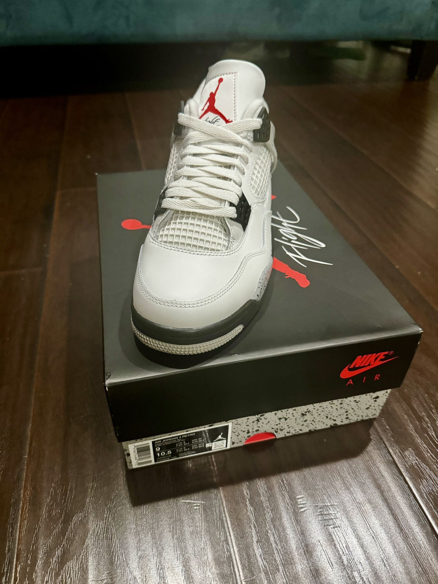 Jordan 4 White Cement Size 9.0