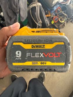 FLEXVOLT 20V/60V MAX Lithium-Ion 9.0Ah Battery