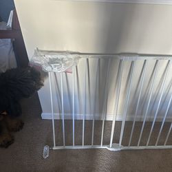 Baby/ Small Animal Door Gate