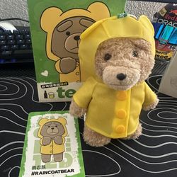 POPMART Ted 2 Raincoatbear