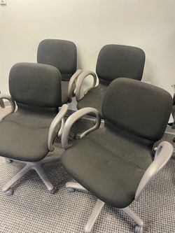 Desk chair