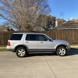 2002 Ford Explorer