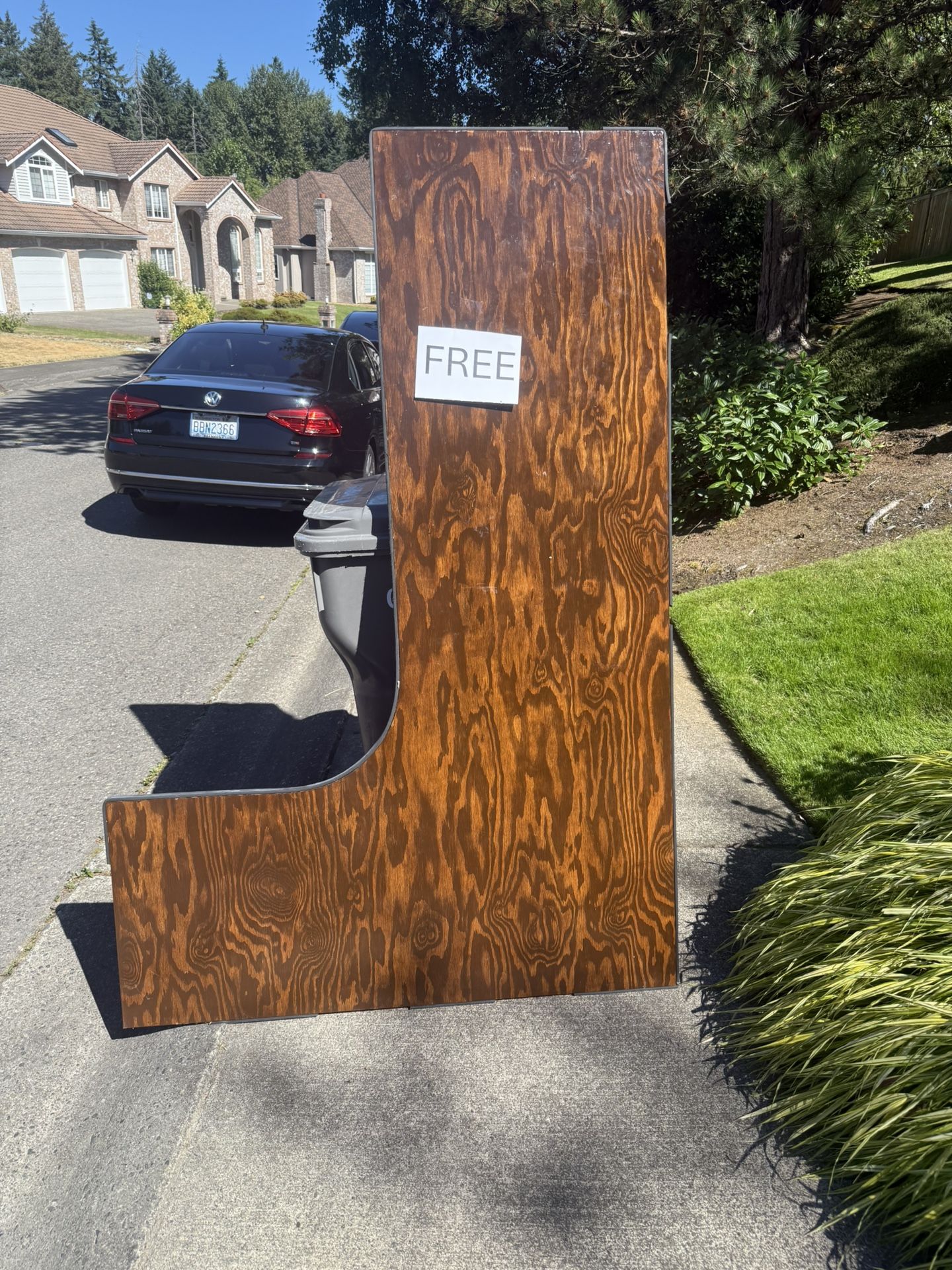 Free Desktop / scrap wood