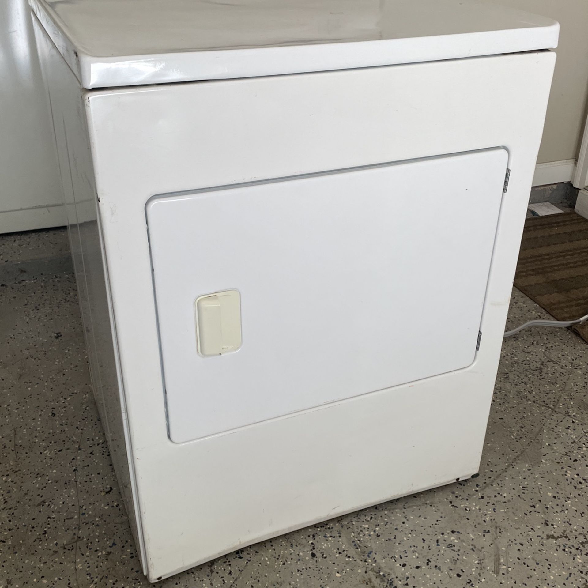 White Westinghouse Heavy Duty Dryer