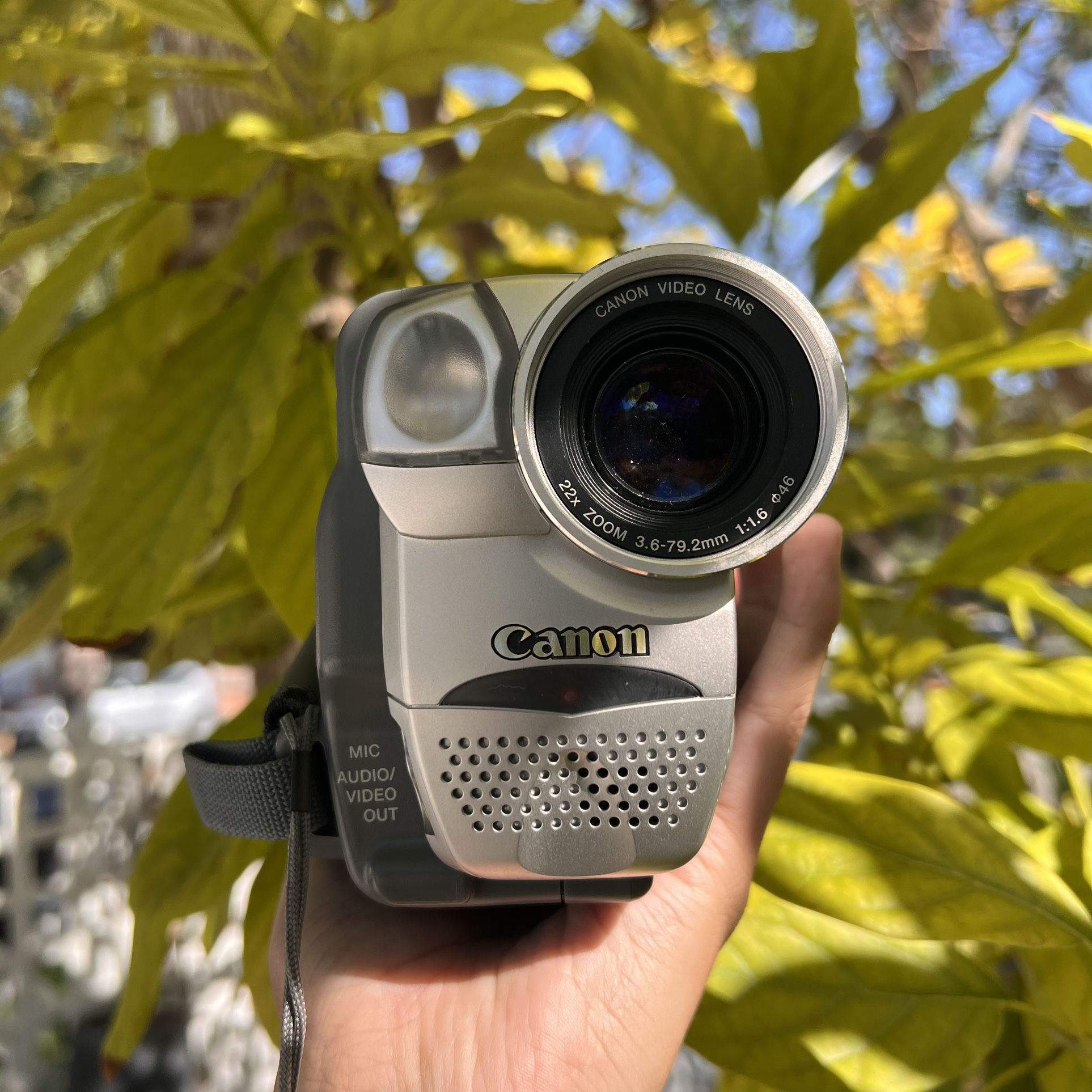 Canon ES55 Camcorder Camera