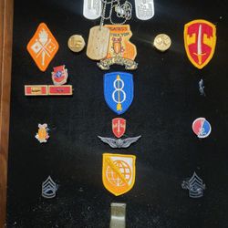 Vintage Army Memorabilia 