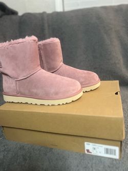 UGG Classic Mini Boots in Pink