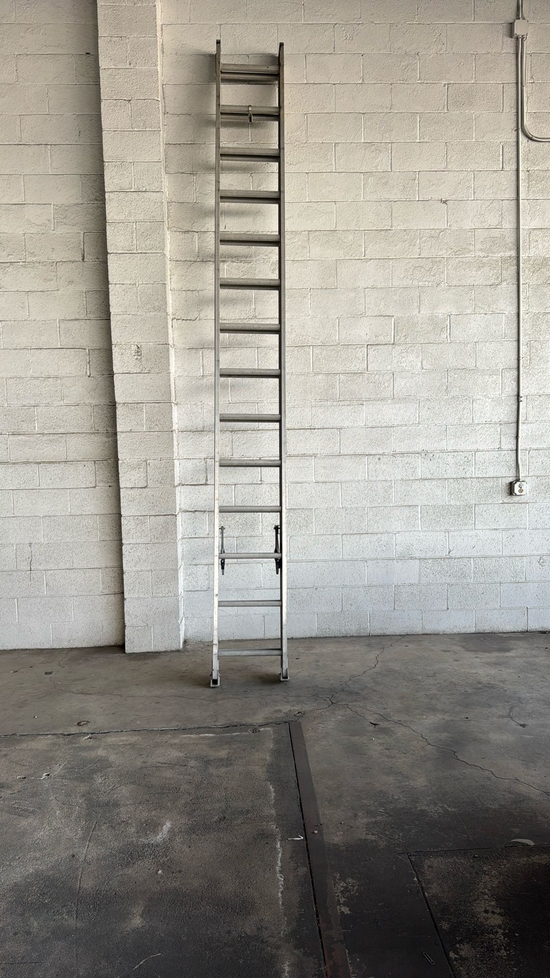 24 Feet Extended Ladder