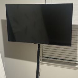 TCL Tv With Mobile Stand