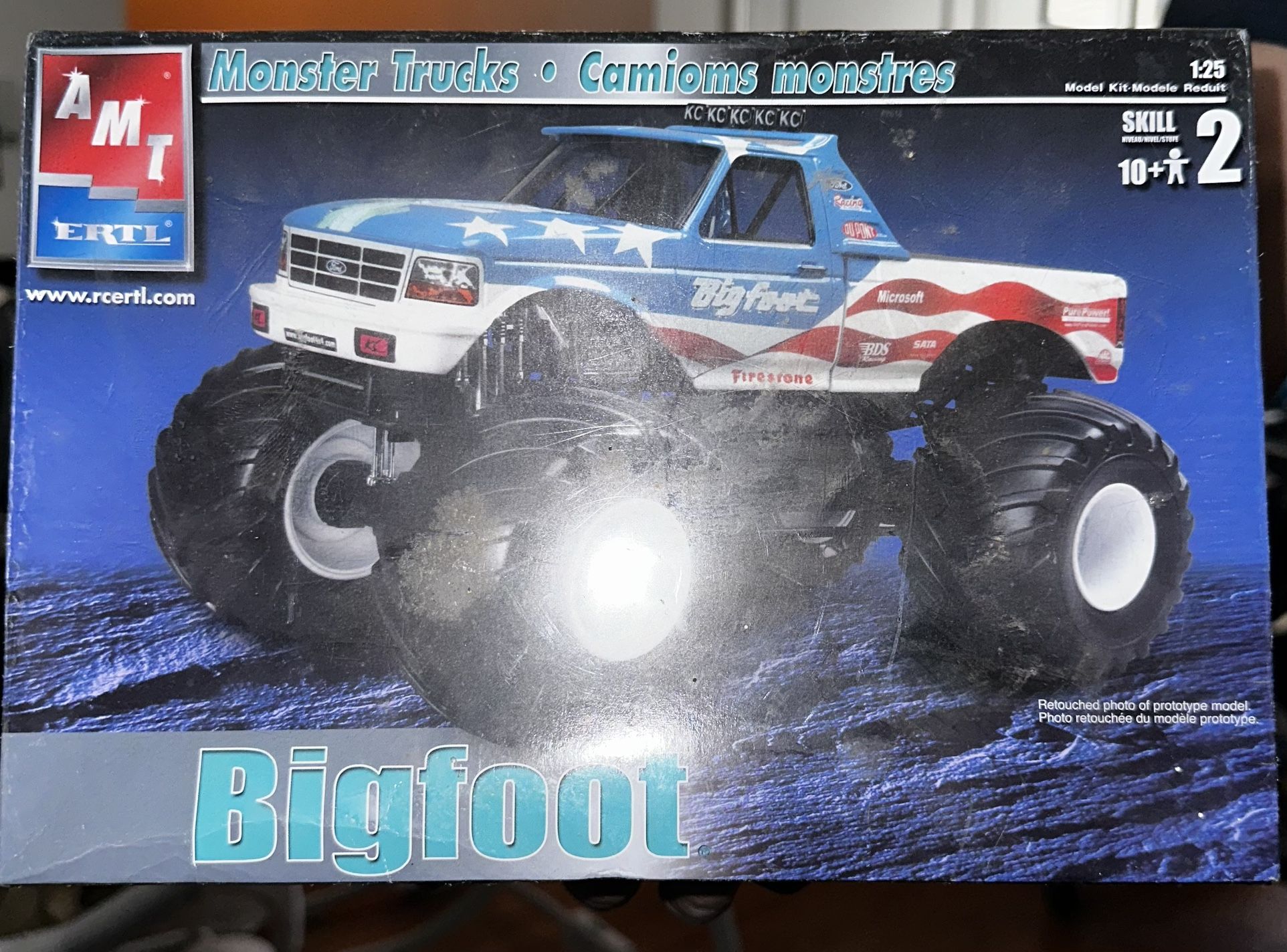 Bigfoot  Model 1:25 Scale Monster Truck  AMT ERTL  new still in plasticwrap