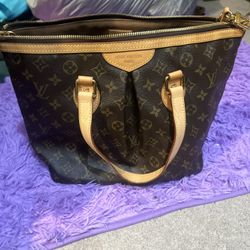 Louie Vuitton Purse