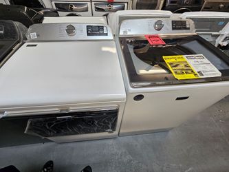 Brand New Maytag Electric White Washer and Dryer Set