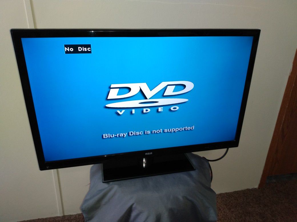 31" RCA TV w/DVD Player 
