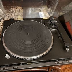Vintage Technics FGServo Turntable System