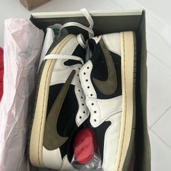 Travis  Scott Jordan Low Olive 1’s