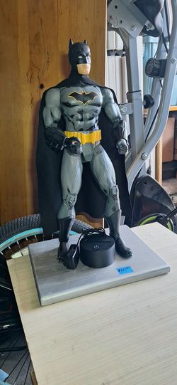 I Sale The Action Figures And Table Lamps Diferents Prices