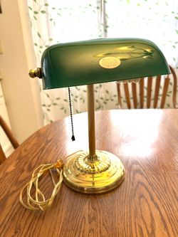 Classic Vintage Banker’s Desk Lamp