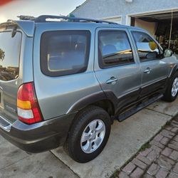 2004 Mazda Tribute