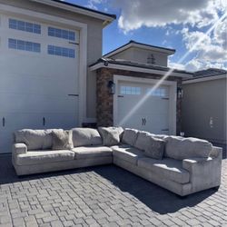 three piece rawcliffe sectional