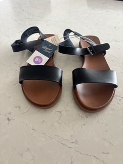 Flat Sandals Size 6.5