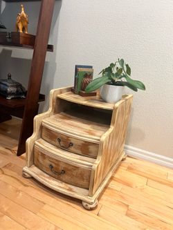 Wood end table.  Solid wood