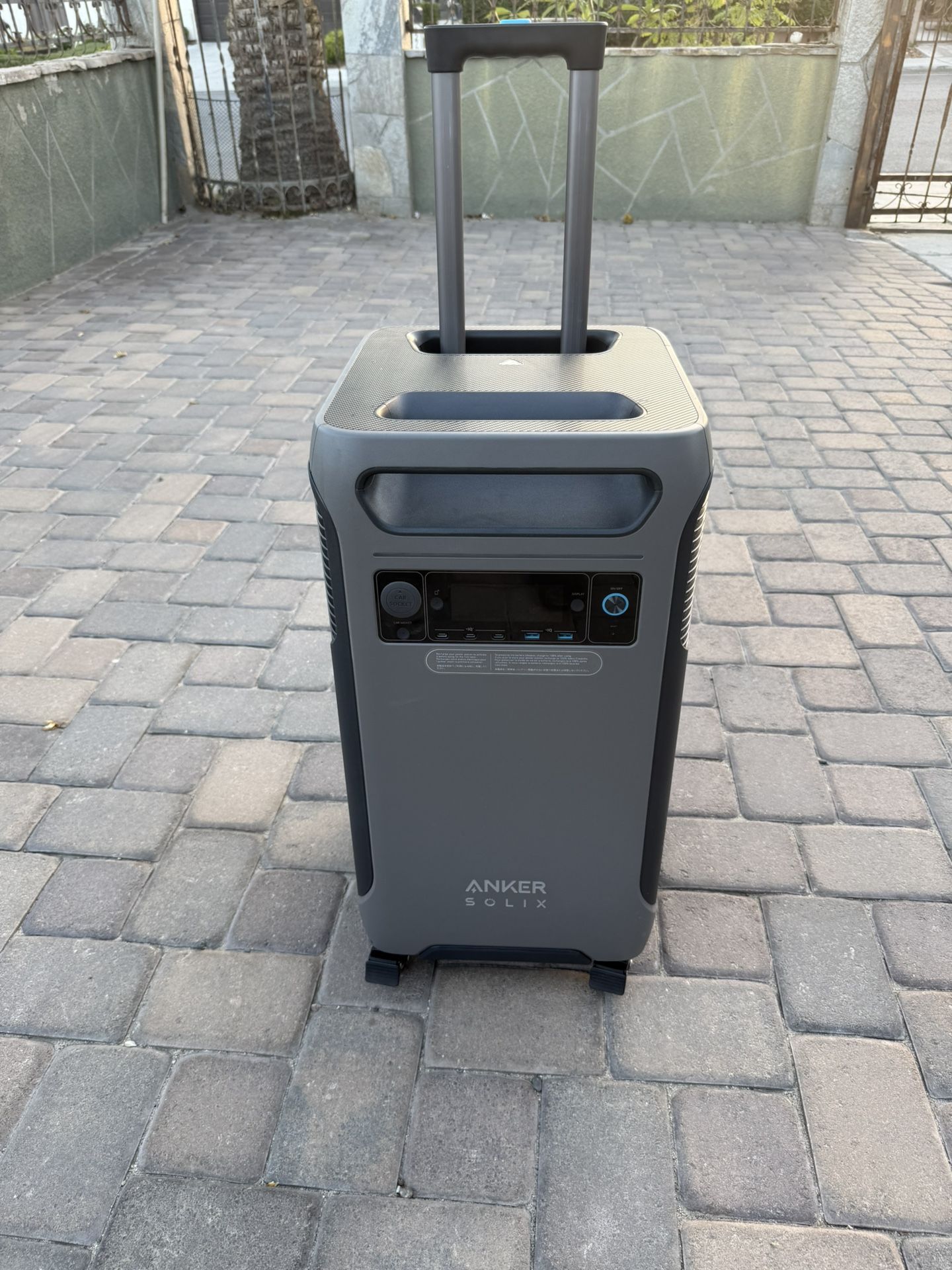 Anker Solix F3800 generator