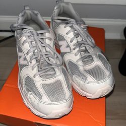 New Balances 530
