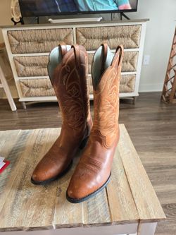 Ariat Women's boots size 9B