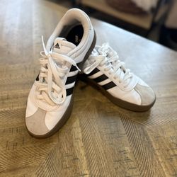 Adidas Sneakers Unisex