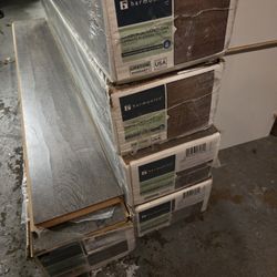 Harbor Scraped Oak Laminate Flooring 