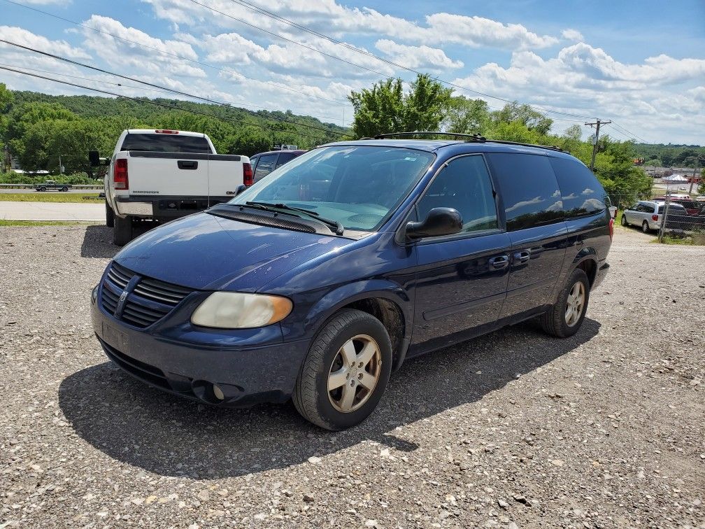 2005 Dodge Grand Caravan