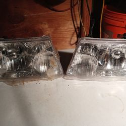 Brand New 2001 Headlight  Ford Ranger 