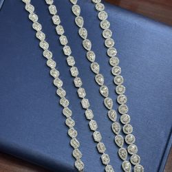 Gold Bracelet White W/ Diamond 