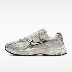 Women’s Nike V5 RNR