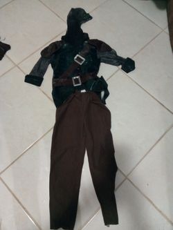 New child costume size 4-6