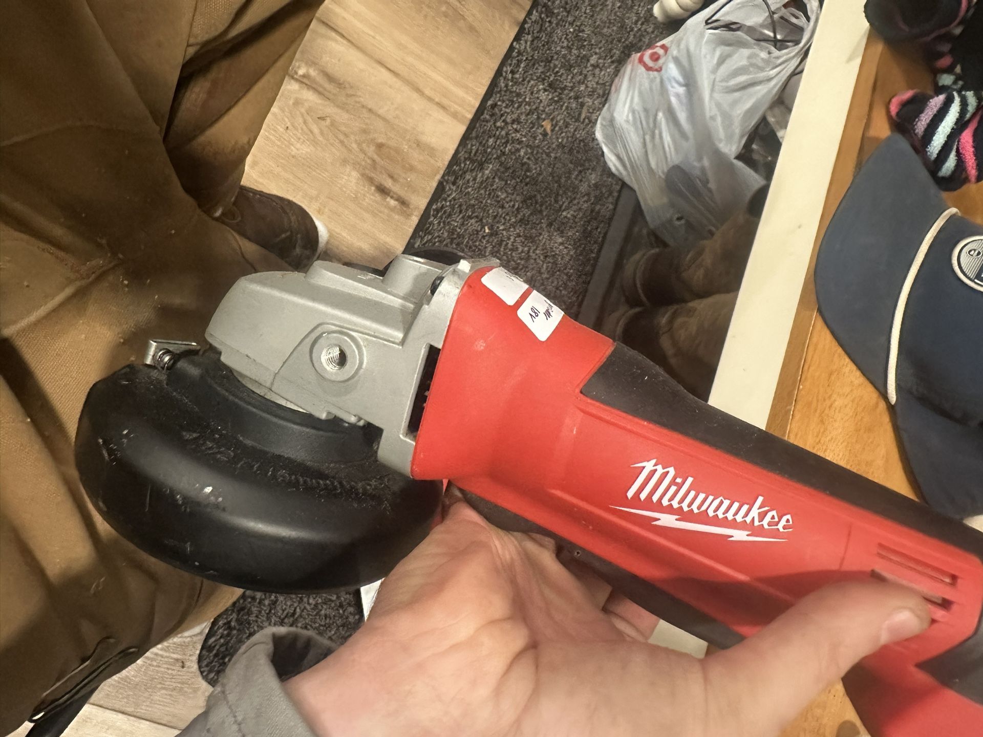 Milwaukee 18v Grinder