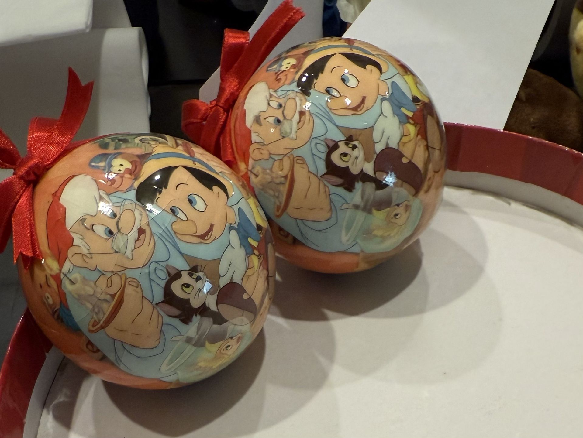 Disney Collectible Pinocchio Geppetto Christmas Ball OrnamentPaper Mache. 1999.