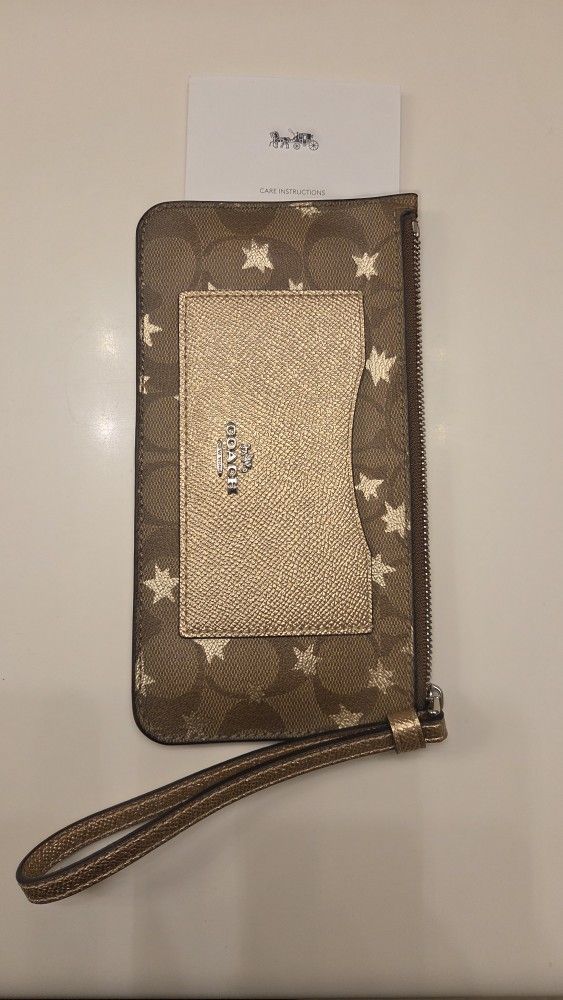 Coach Wristlet NEW