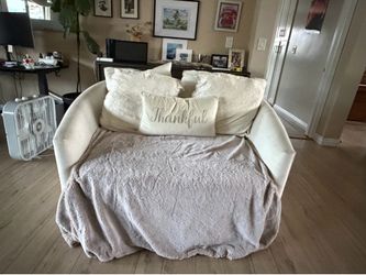 Loveseat swivel chair