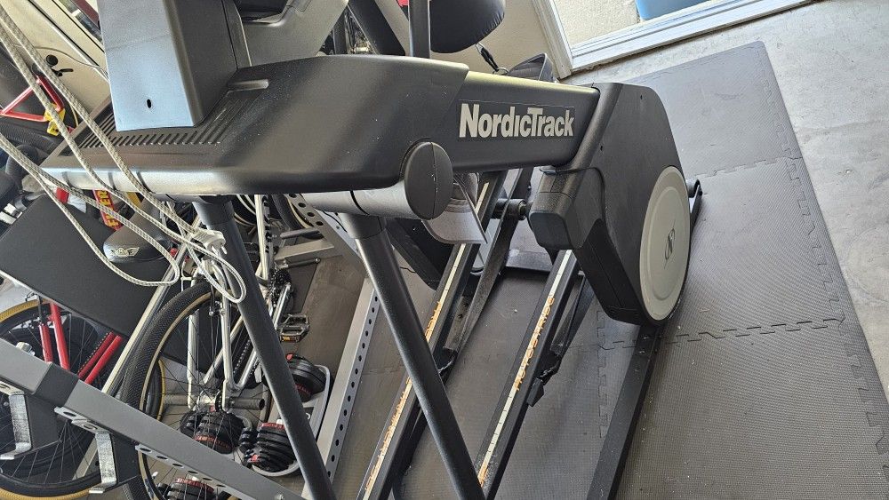 NordicTrack Autostride Elliptical Stepper