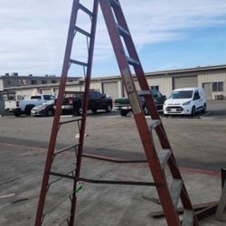 10 Foot Ladder 