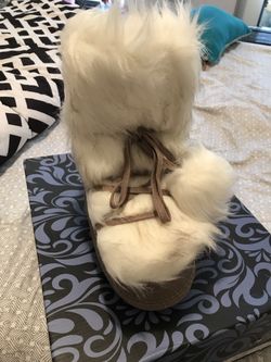 Fur boots 2 pair 6 or 7