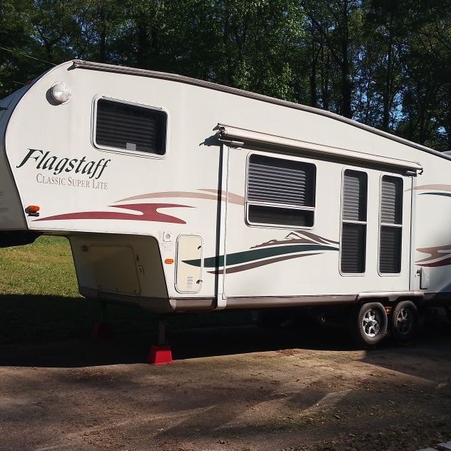 2007 Flagstaff Fifthwheel Camper 8528 DS
