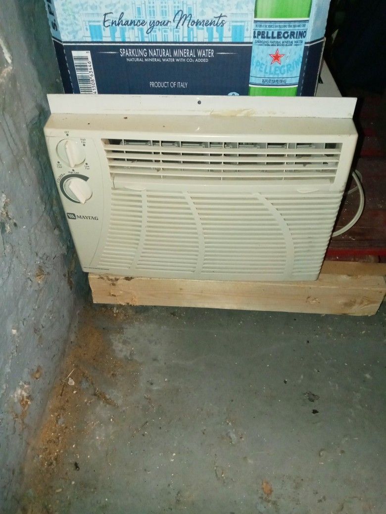 Window Air Conditioner