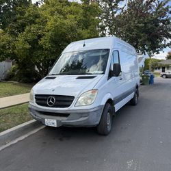 2010 MERCEDES SPRINTER 36K LOW MILES